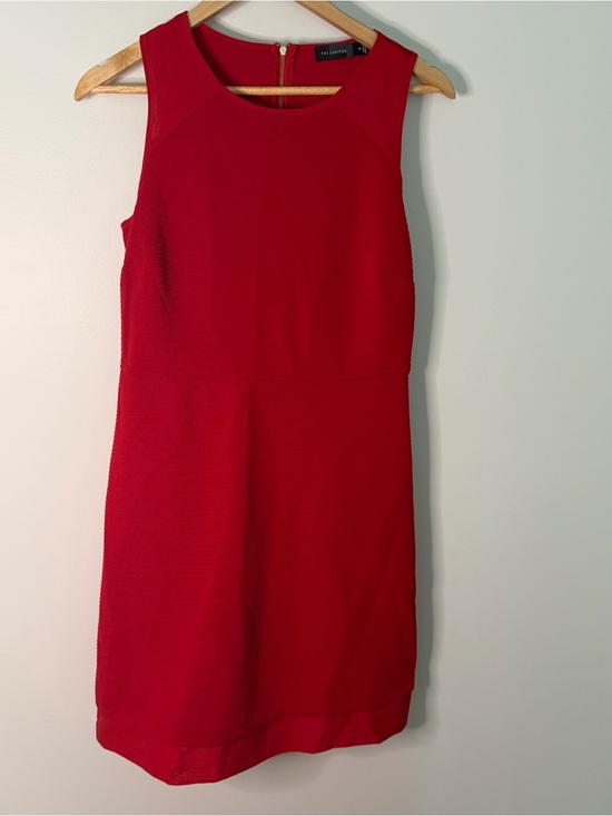 The Limited Dresses & Skirts - The Limited Classic Cocktail Sleeveless Textured Sheath Dress Women’s Medium Red